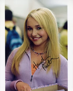 Hayden Panettiere autograph