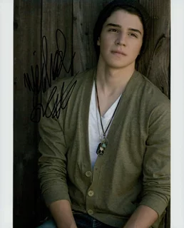 Michael Grant autograph