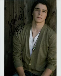 Michael Grant autograph