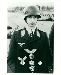 Walter Schuck autograph