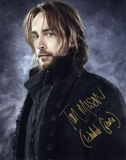 Tom Mison autograph