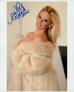 Ashley Alexiss autograph
