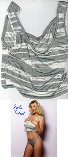 Sabrina Nichole autograph