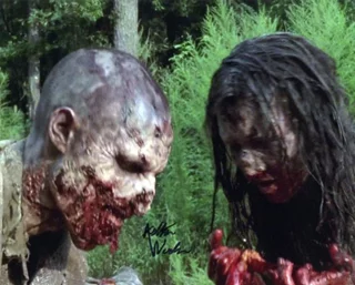 Ashton Woolen autograph