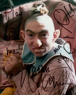 Naomi Grossman autograph
