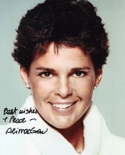 Ali MacGraw autograph