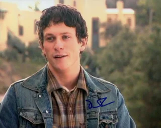 Jonathan Tucker autograph