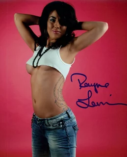 Rayne Lemire autograph