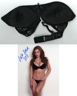Carla Howe autograph