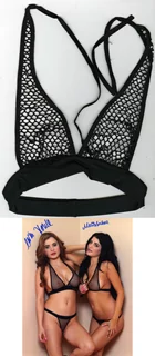 The Howe Twins autograph