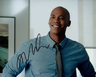 Mehcad Brooks autograph