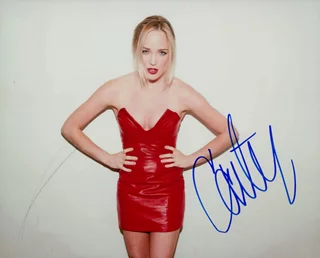 Caity Lotz autograph