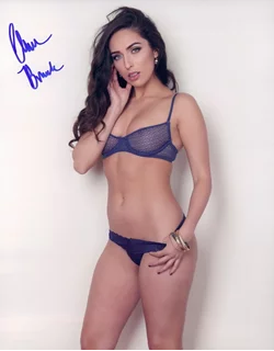 Chelsea Brooke autograph