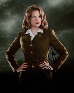 Hayley Atwell autograph