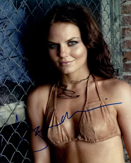 Jennifer Morrison autograph