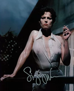 Sigourney Weaver autograph