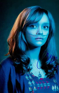 Olivia Cooke autograph