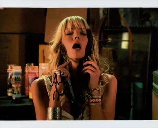 Riki Lindhome autograph