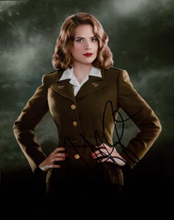 Hayley Atwell autograph