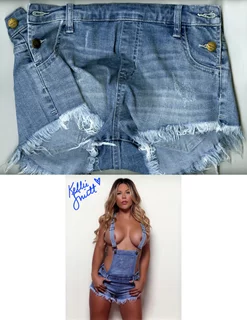 Kellie Smith autograph