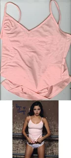 Reyna Arriaga autograph