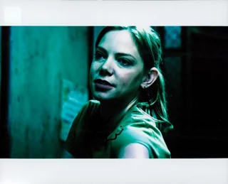 Riki Lindhome autograph