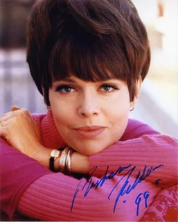Barbara Feldon autograph