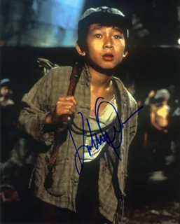 Ke Huy Quan autograph