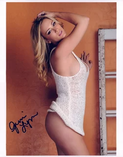 Jenni Lynn autograph