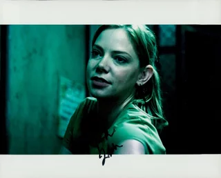 Riki Lindhome autograph