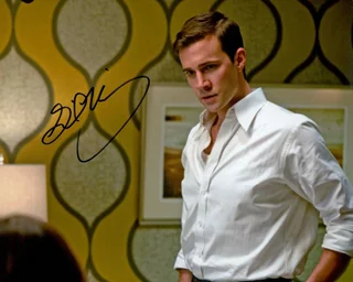 Gil McKinney autograph