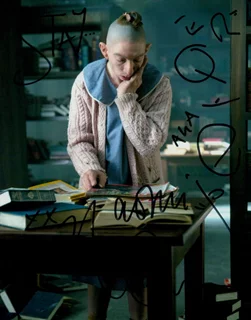 Naomi Grossman autograph