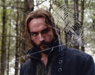 Tom Mison autograph