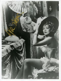 Marlene Dietrich autograph