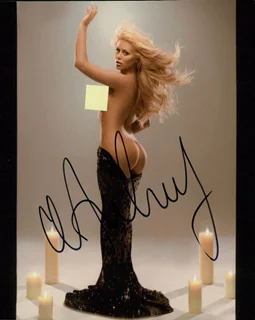 Aubrey O'Day autograph
