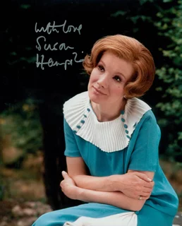 Susan Hampshire autograph