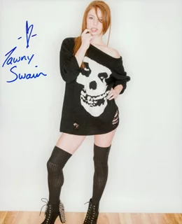Tawny Swain autograph
