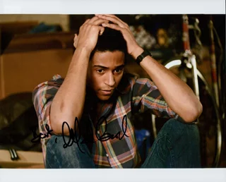 Alfred Enoch autograph