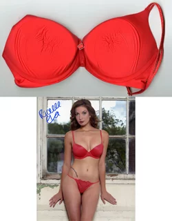 Richelle Eva autograph