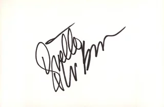 Yvette Nicole Brown autograph