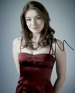Sarah Bolger autograph