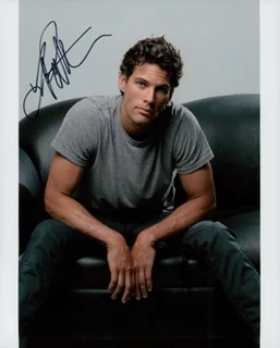 Lachlan Patterson autograph