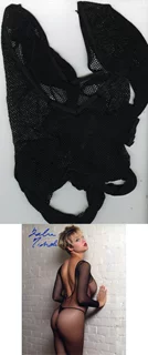 Sabrina Nichole autograph