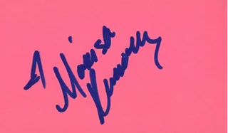Marisa Ramirez autograph