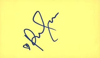 Rachel Skarsten autograph