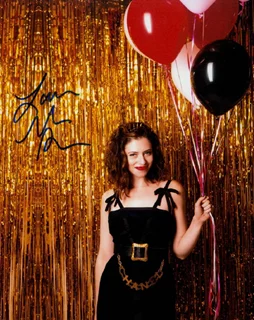 Lauren Miller autograph