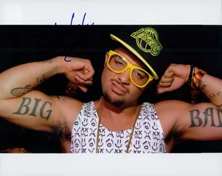 Sky Blu autograph