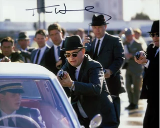 Tom Hanks autograph