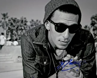 Khleo Thomas autograph