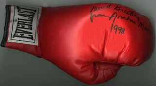 Archie Moore autograph
